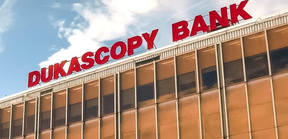 Dukascopy Bank AI-Powered Trading Through Chat Assistants