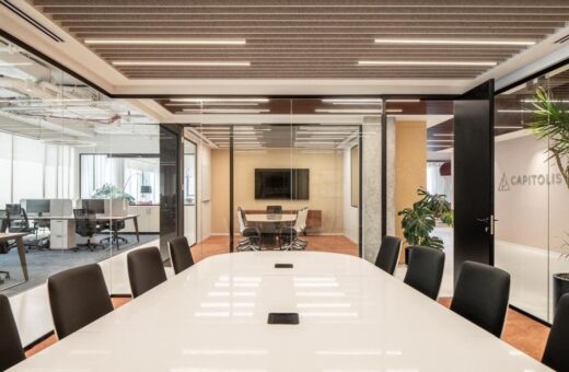 iFOREX IPO Filing Details 2025 Revenue Outlook & $58.3M Valuation